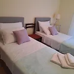 Nada Mundanije