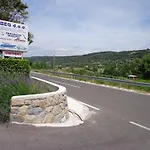 Nada Mundanije